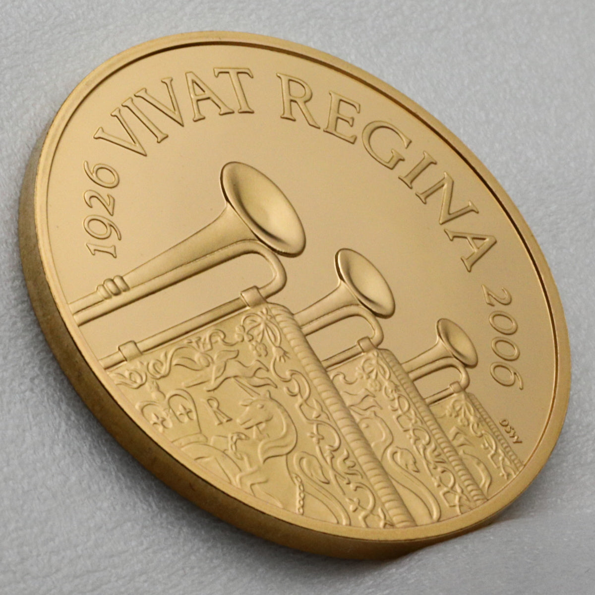 イギリスエリザベス母80歳記念5ポンド銀貨 箱説付き 97663