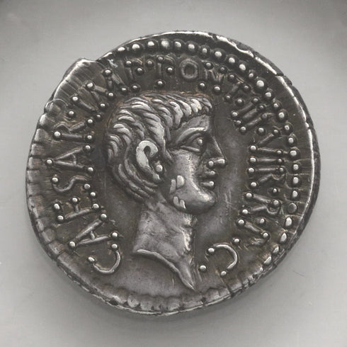 【希少性】★★★☆ 古代共和制ローマ 41BC マルクス・アントニウス/オクタヴィアヌス アウレウス銀貨 XF Strike5/5 Surface4/5:6830598-006-UNIVERSAL COIN